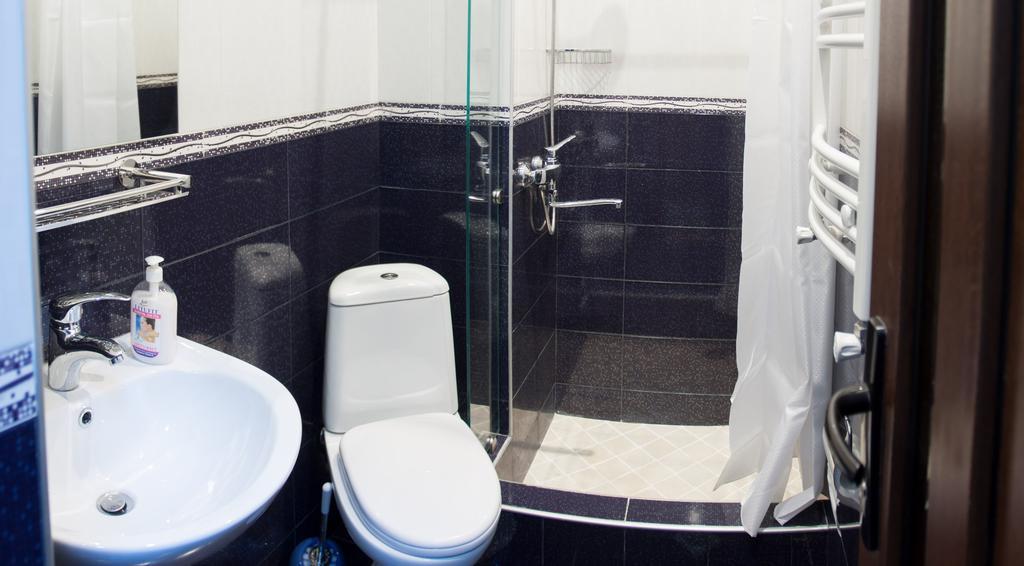 Pushkin 10 Hostel Тбилиси Екстериор снимка